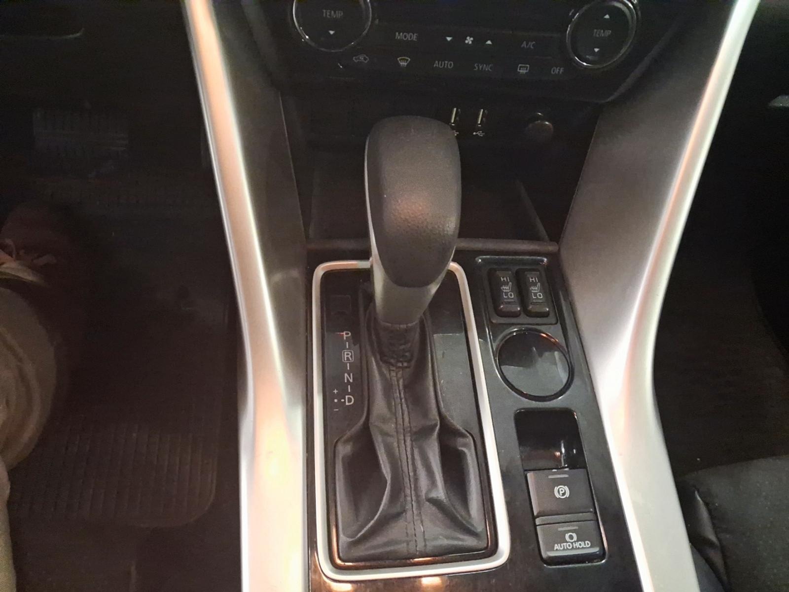 Mitsubishi ECLIPSE CROSS 2022 - Imagen 9 de 12