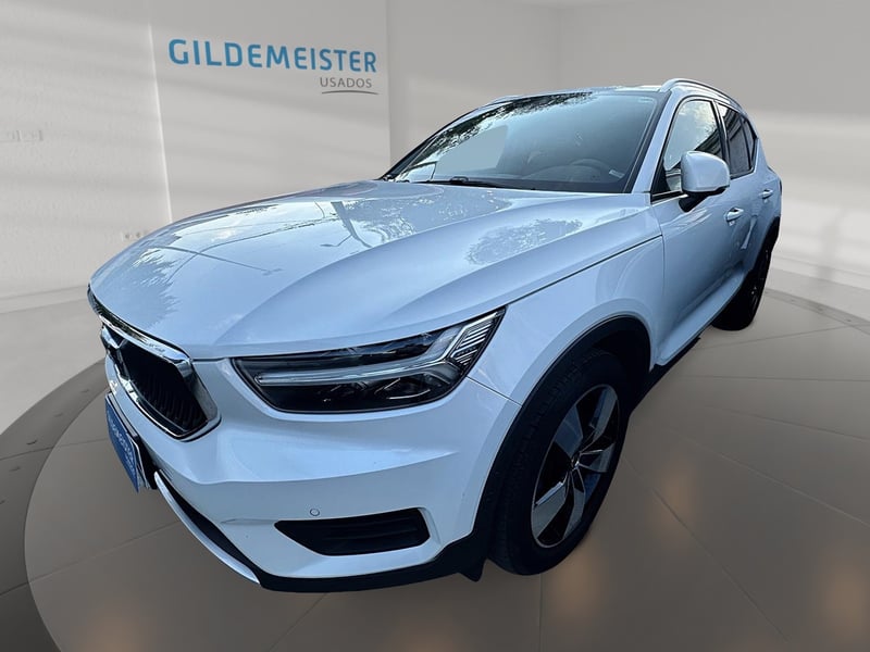 Volvo XC40 2022