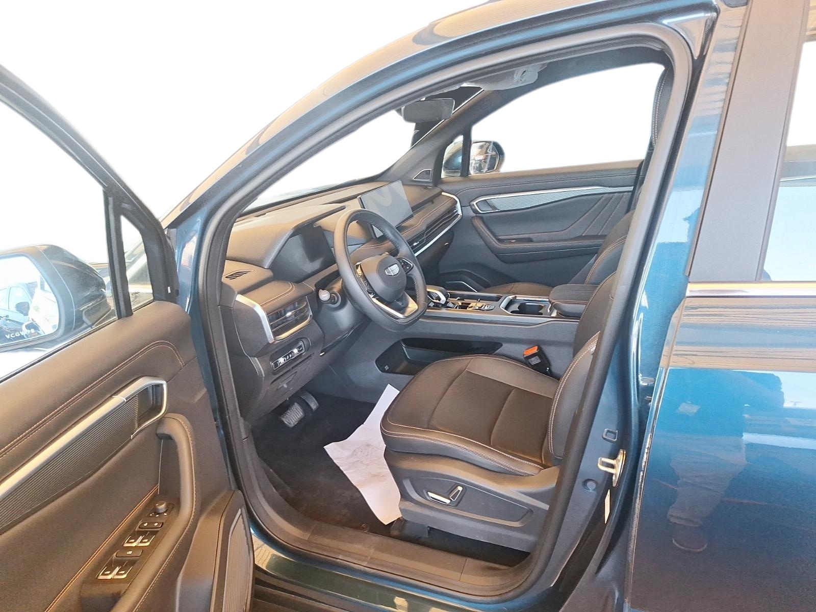 GEELY GEELY 2025 - Imagen 10 de 12