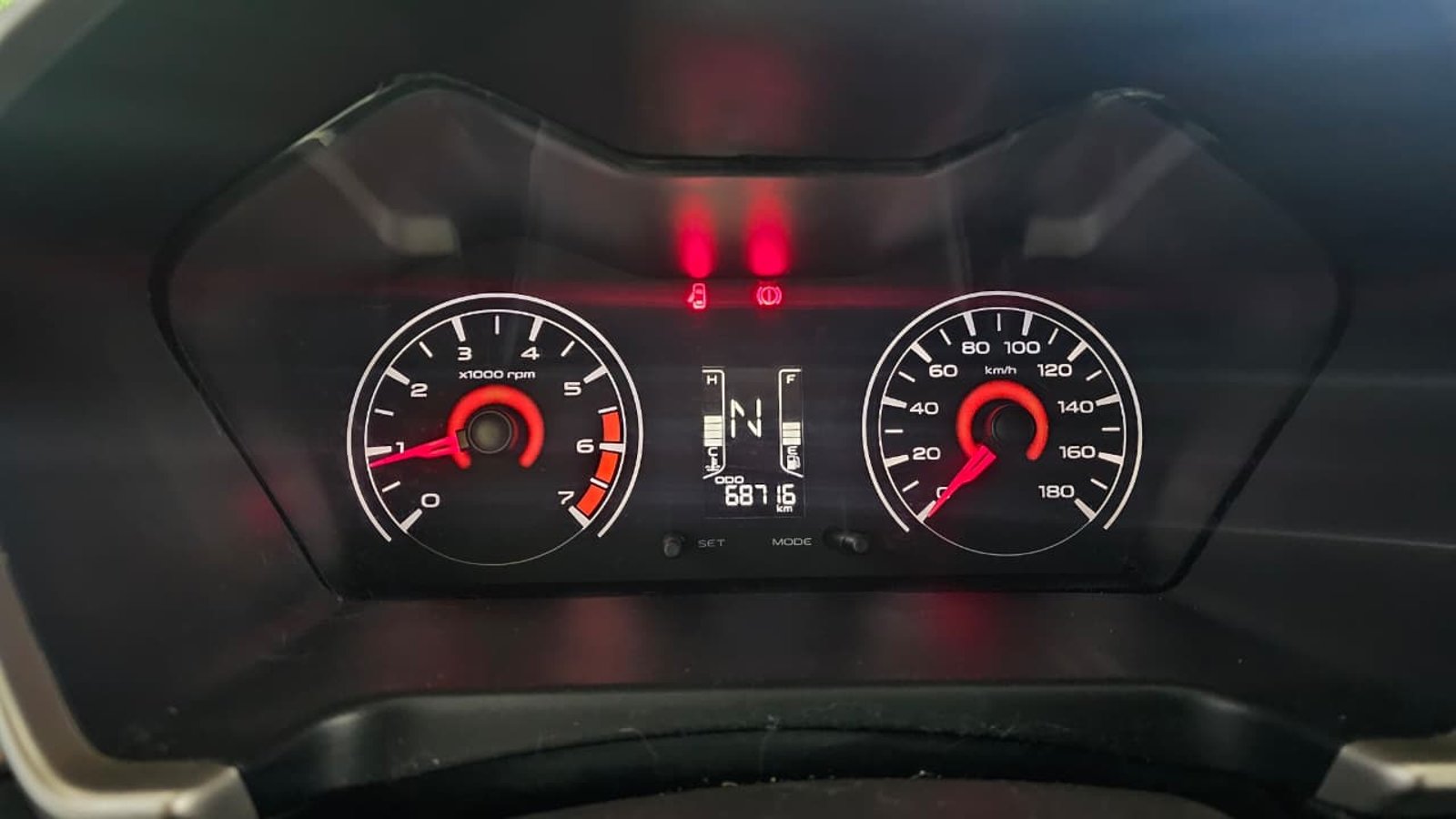 Mahindra KUV100 2020 - Imagen 7 de 11
