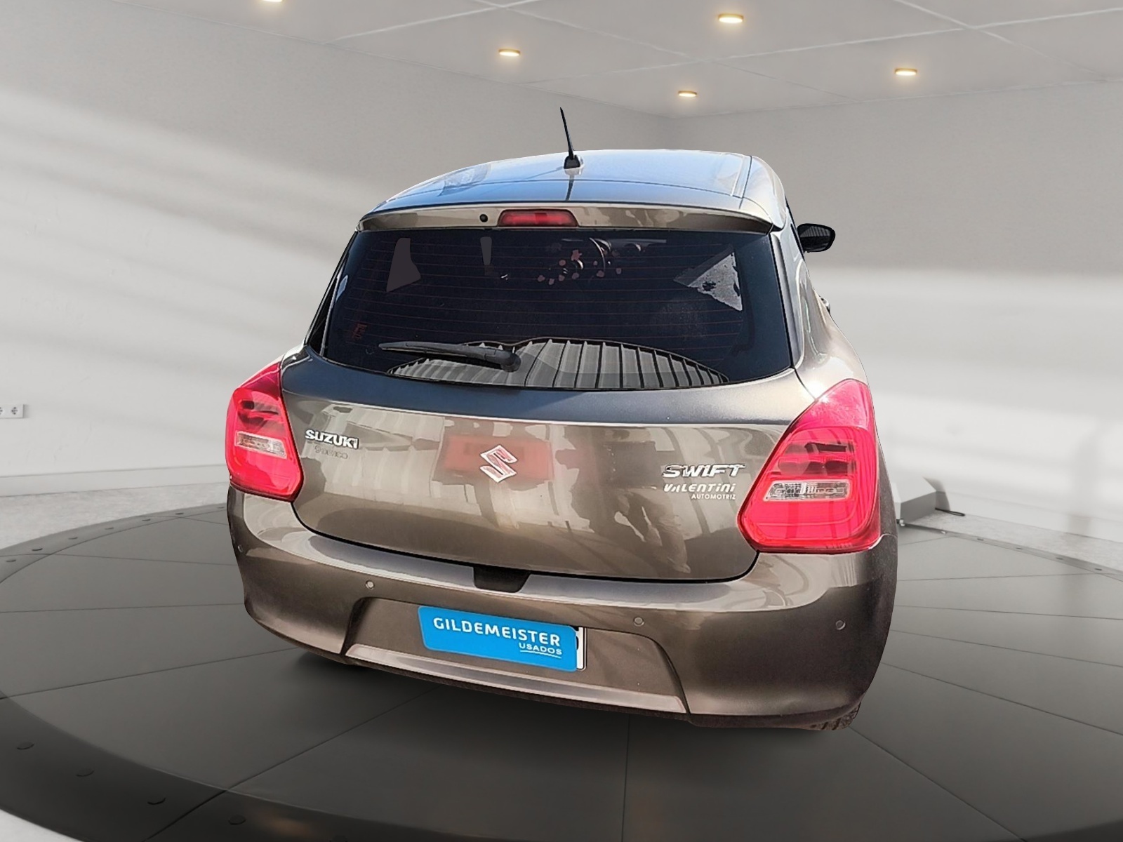 Suzuki SWIFT 2022 - Foto 2 de 9
