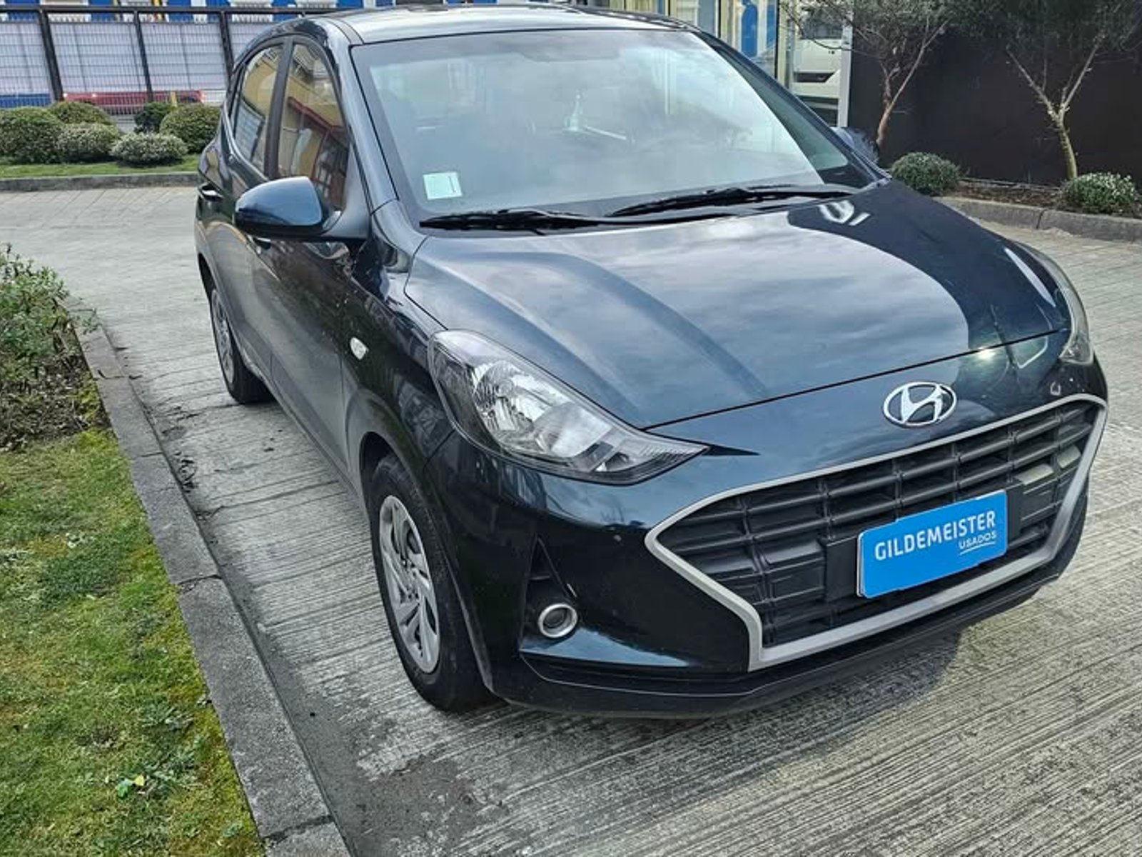 Hyundai GRAND I-10 2023 - Foto 5 de 10