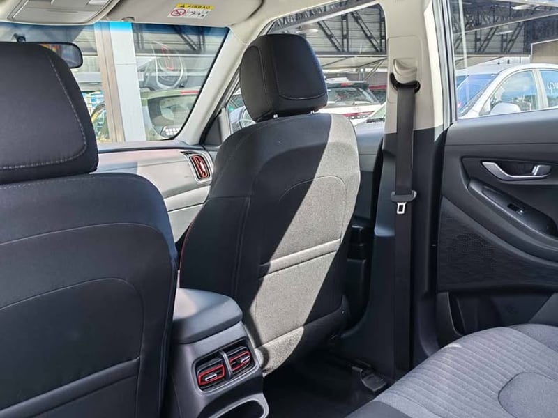 Hyundai CRETA 2023 - Imagen 8 de 10