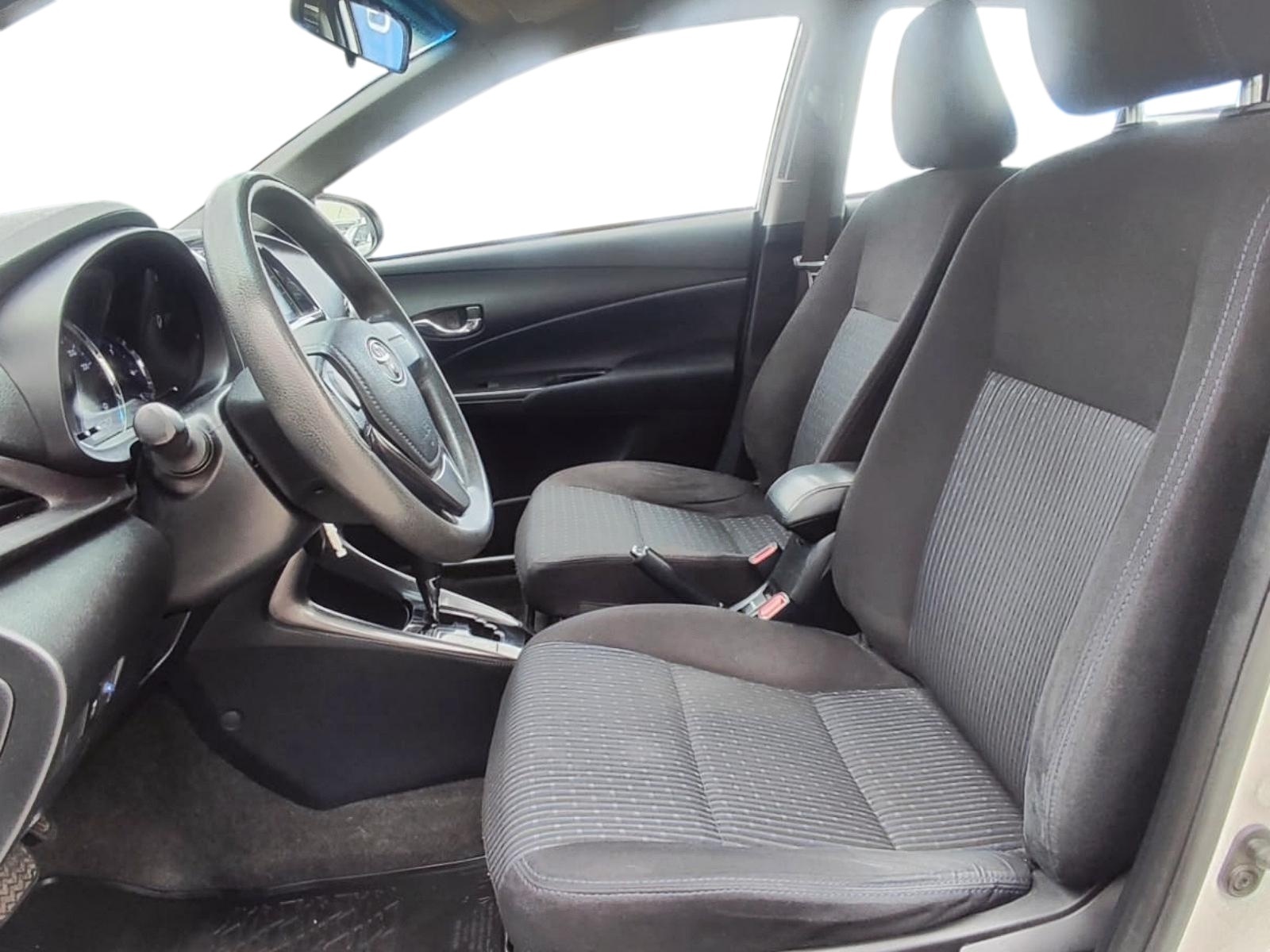 Toyota YARIS 2021 - Imagen 7 de 12