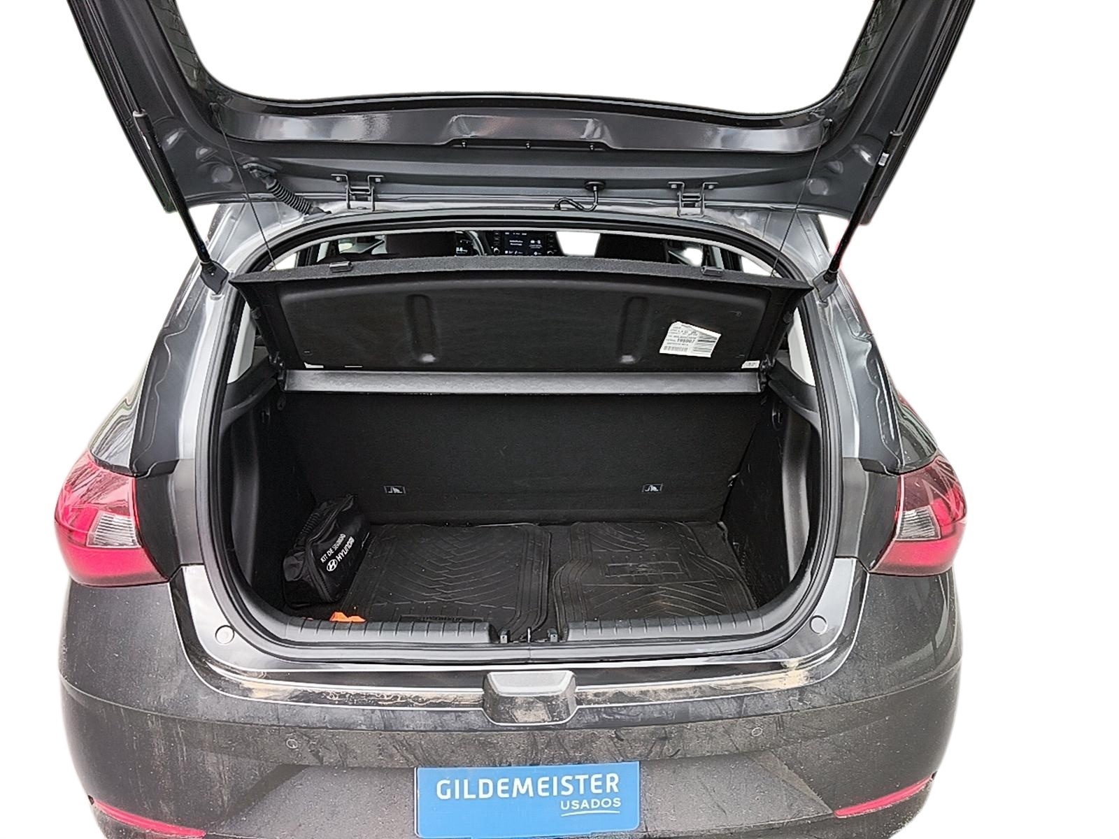 Hyundai I-20 2023 - Imagen 7 de 12