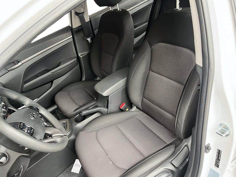 Hyundai ELANTRA 2021 - Imagen 7 de 12