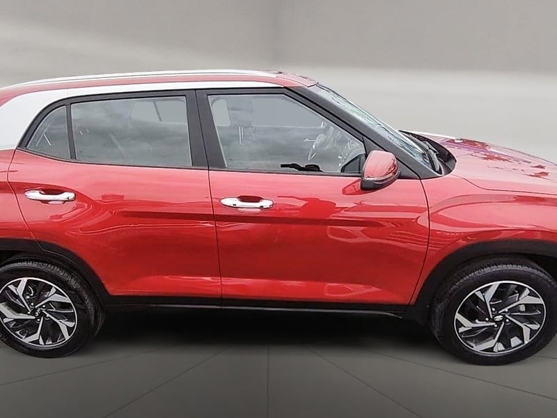 Hyundai CRETA SU2ID 1.5 MT PLUS 2024 - Imagen 5 de 12