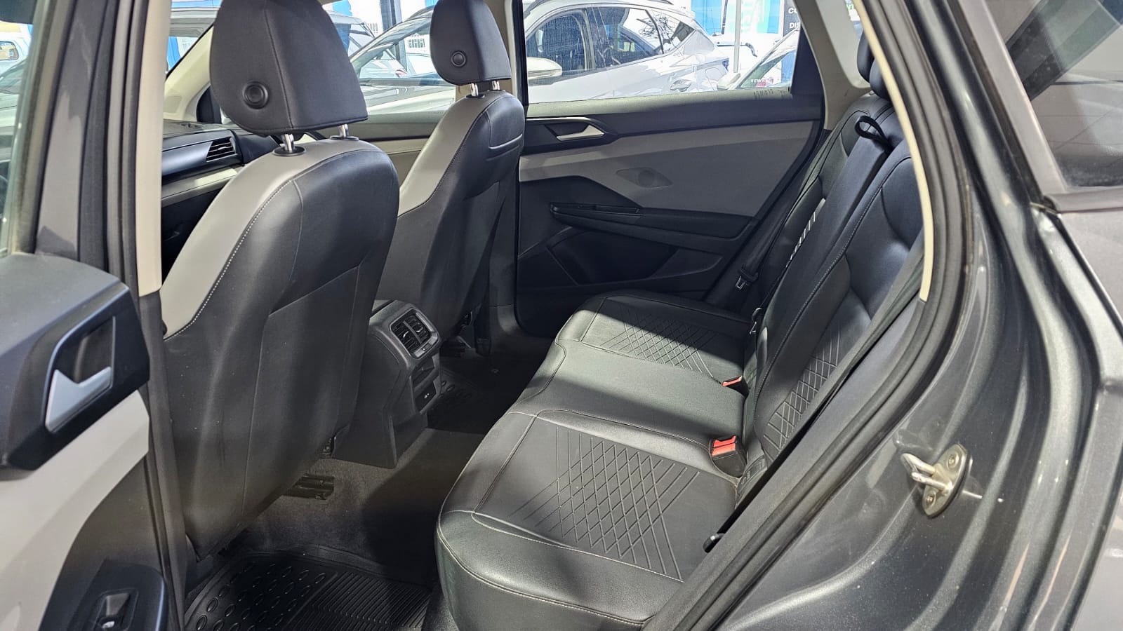 VOLKSWAGEN TAOS 2023 - Imagen 11 de 12