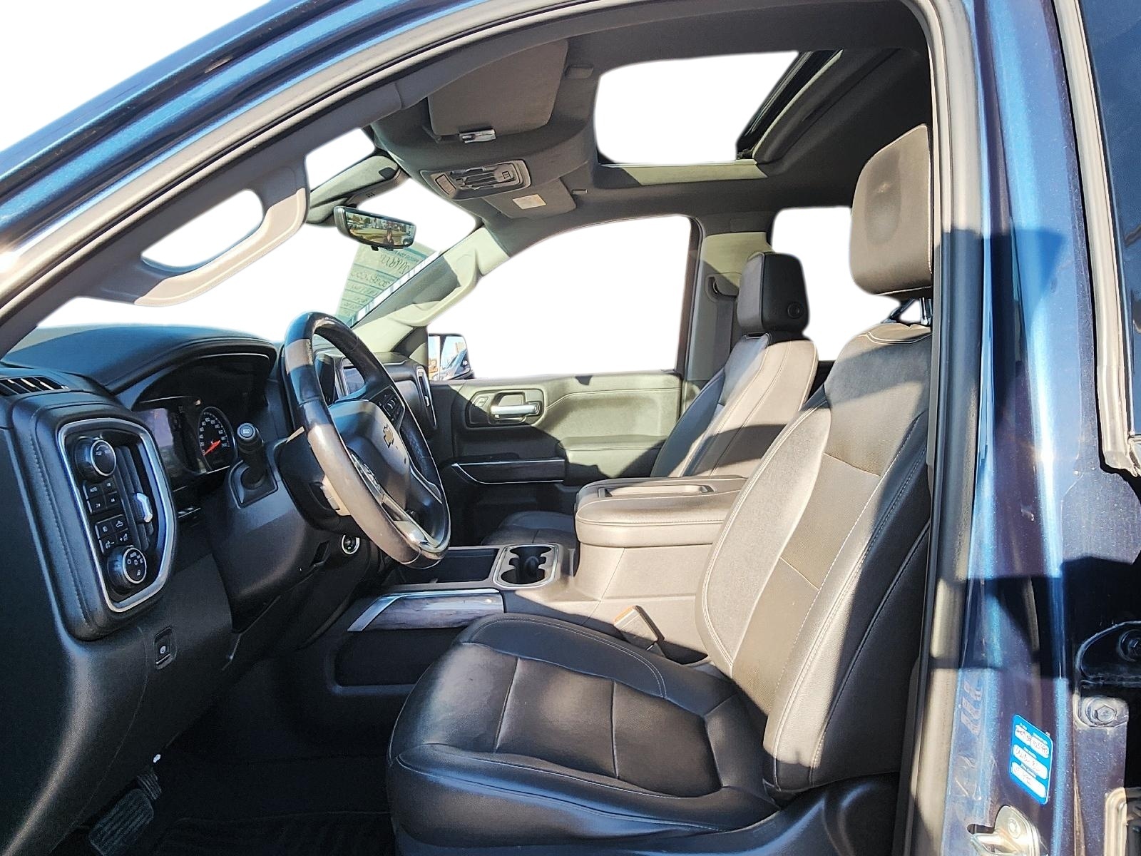 Chevrolet SILVERADO 2021 - Imagen 8 de 12