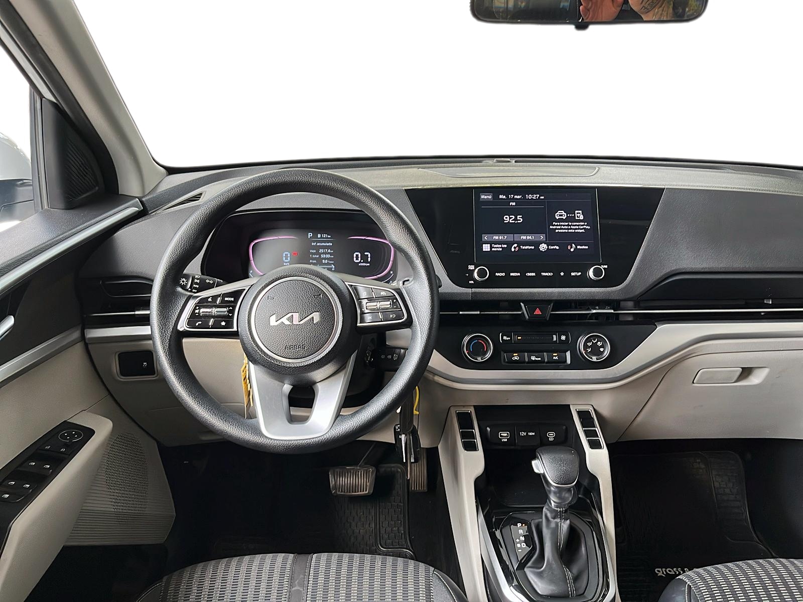 KIA CARENS 2023 - Imagen 9 de 12