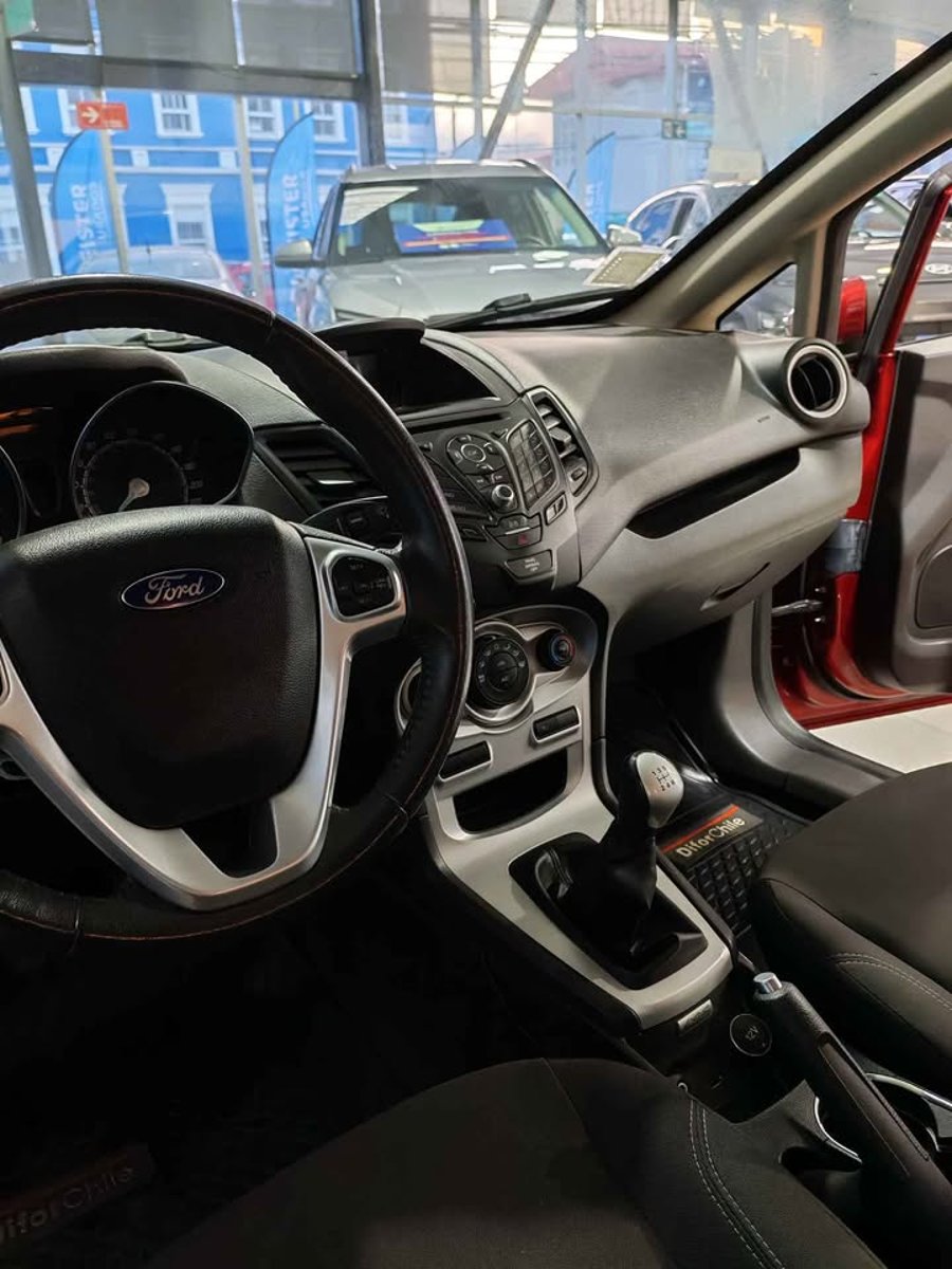 FORD FIESTA 2016 - Imagen 10 de 12