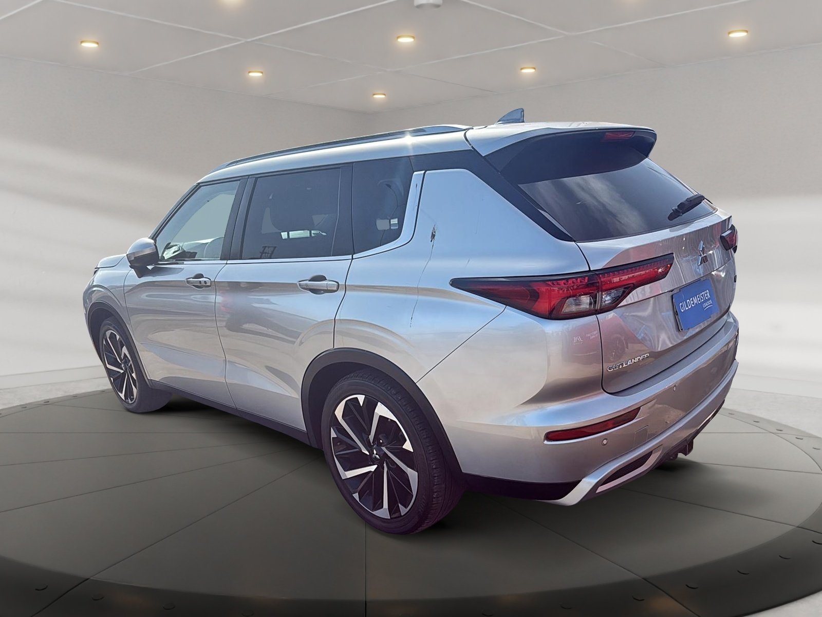 MITSUBISHI OUTLANDER 2023 - Foto 4 de 12