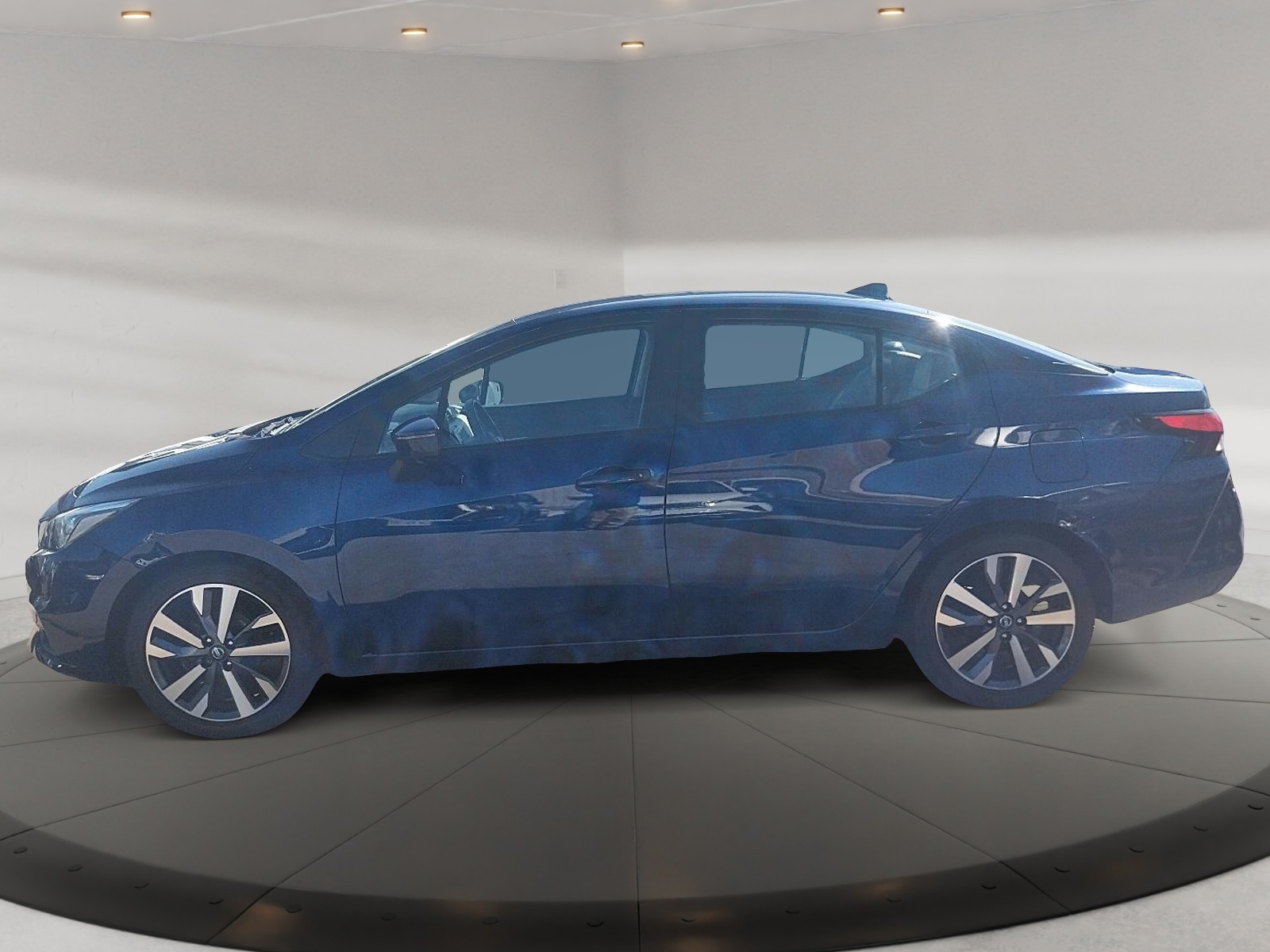Nissan VERSA 2021 - Imagen 4 de 12