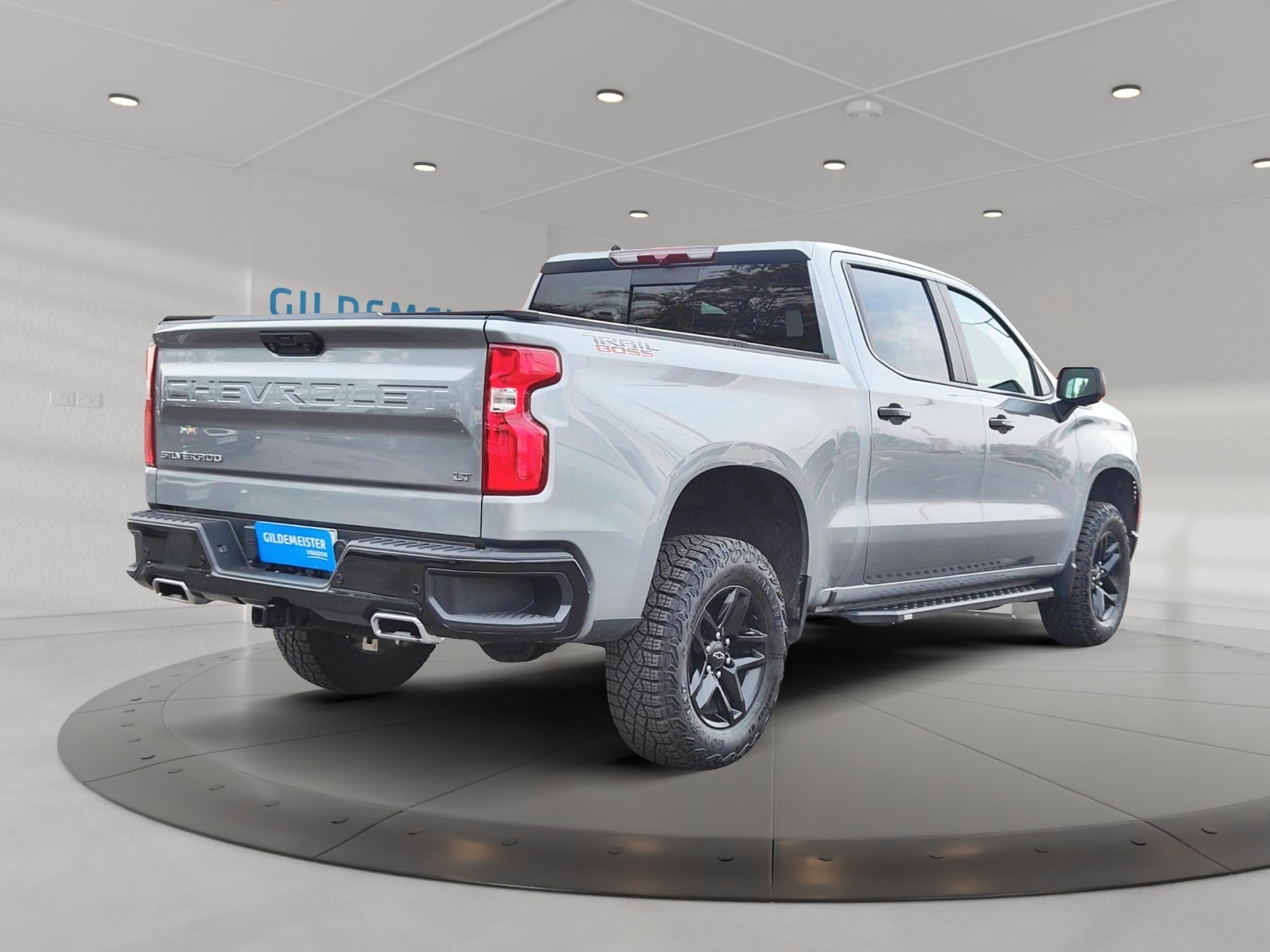 CHEVROLET SILVERADO 2024 - Imagen 4 de 12