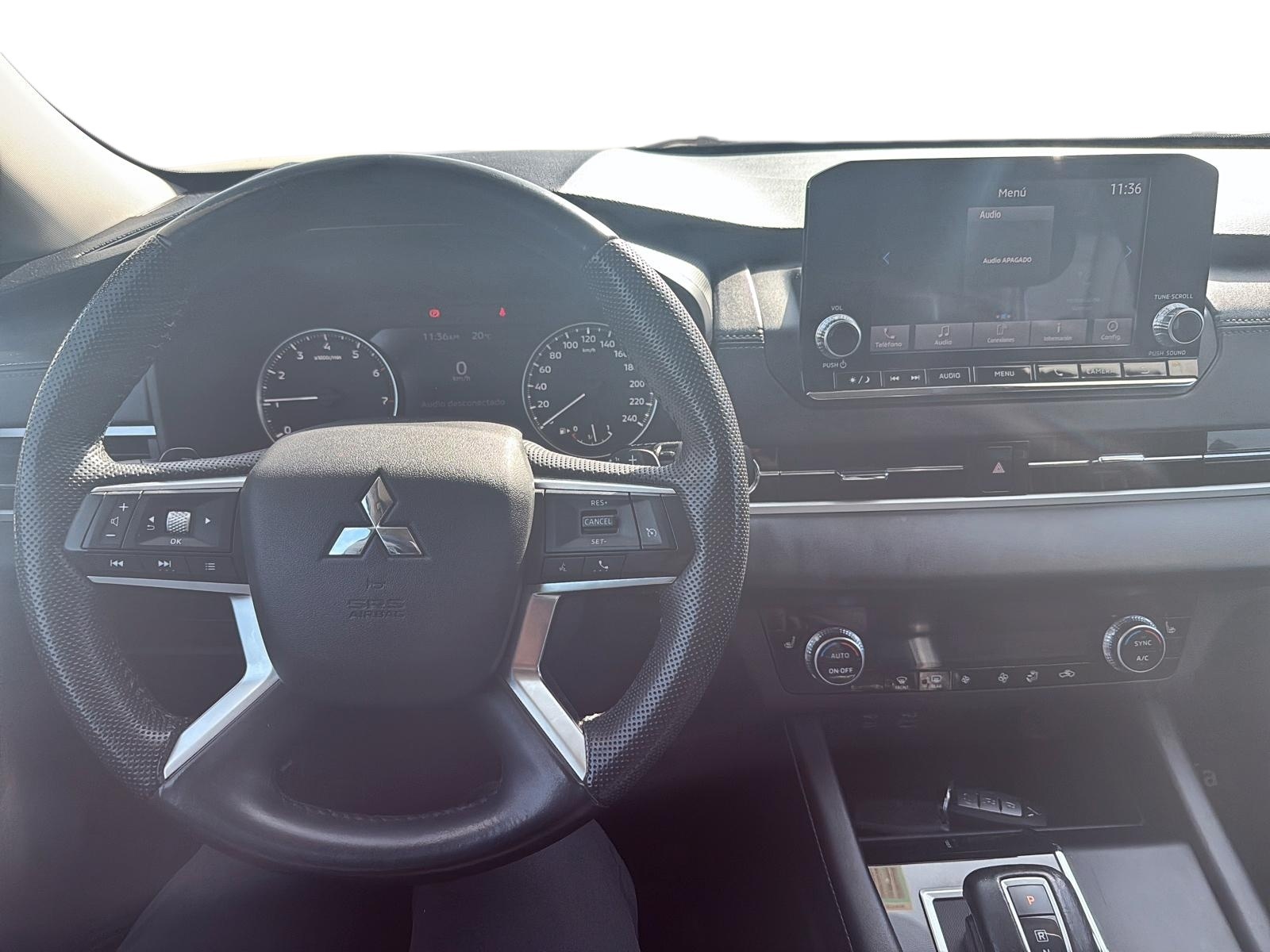 MITSUBISHI OUTLANDER 2023 - Imagen 7 de 12