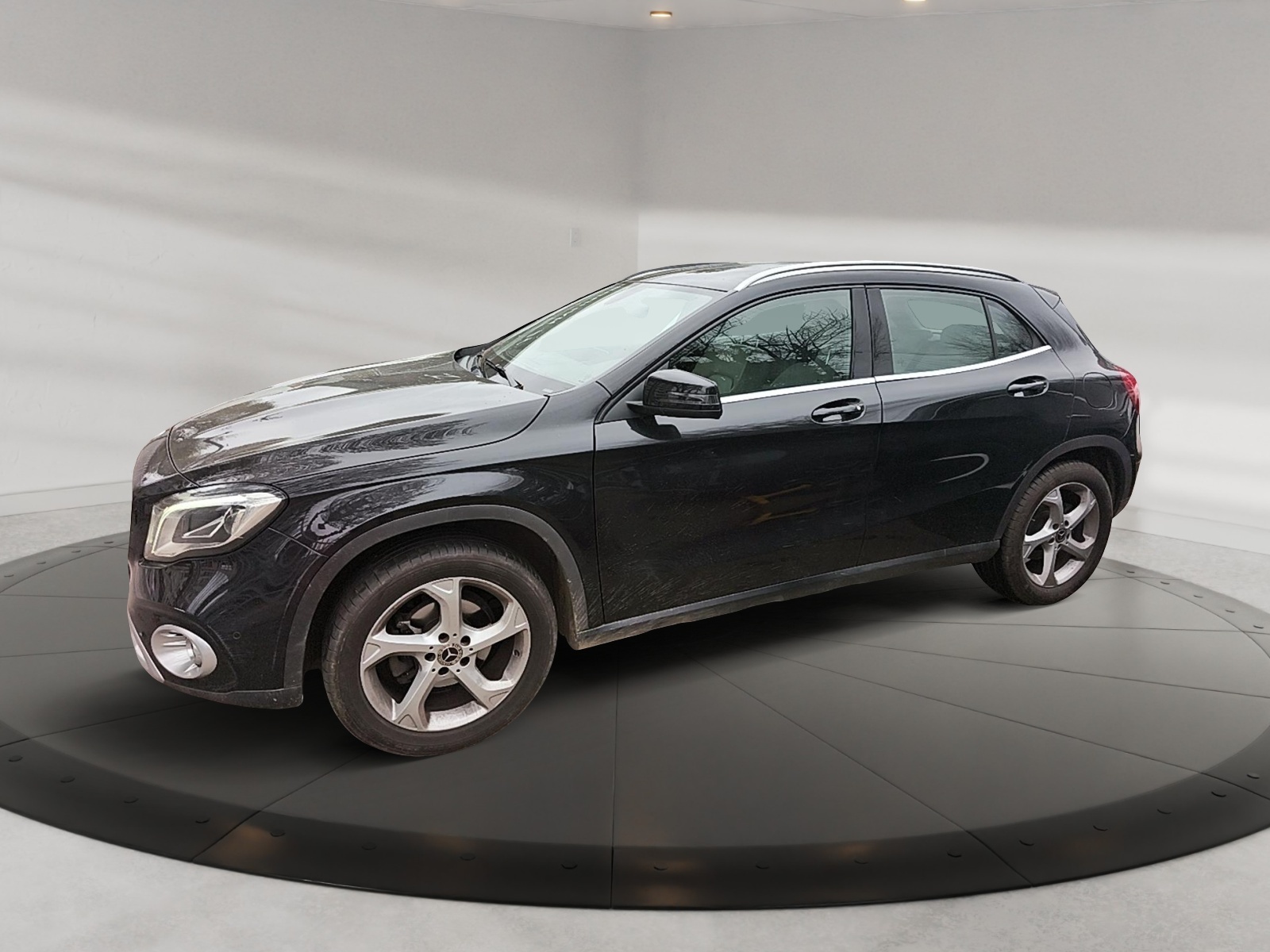 Mercedes-Benz GLA 2021 - Foto 5 de 12