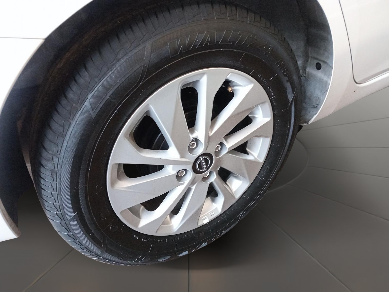 Nissan VERSA 2025 - Imagen 5 de 11