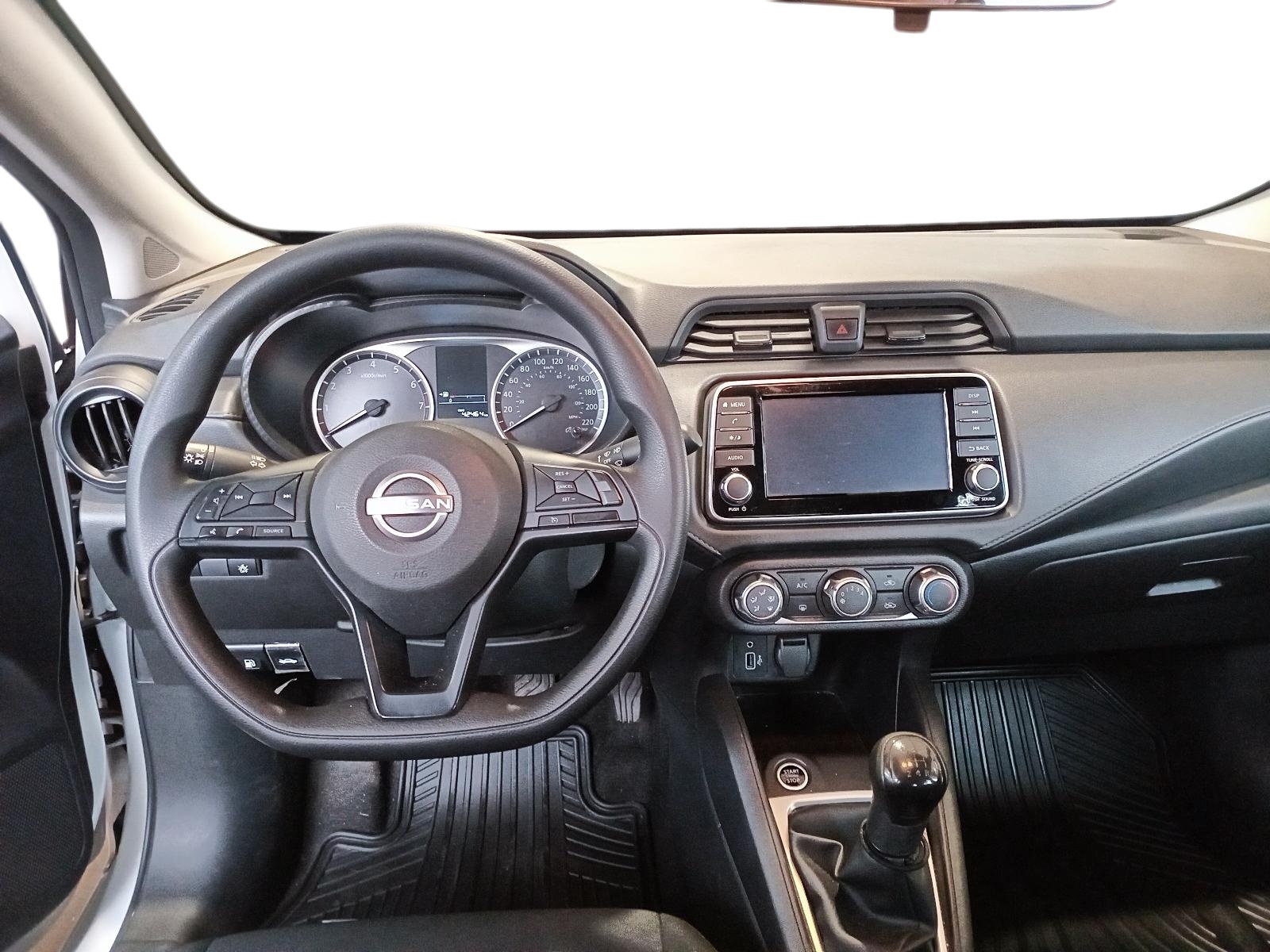 Nissan VERSA 2025 - Imagen 8 de 11