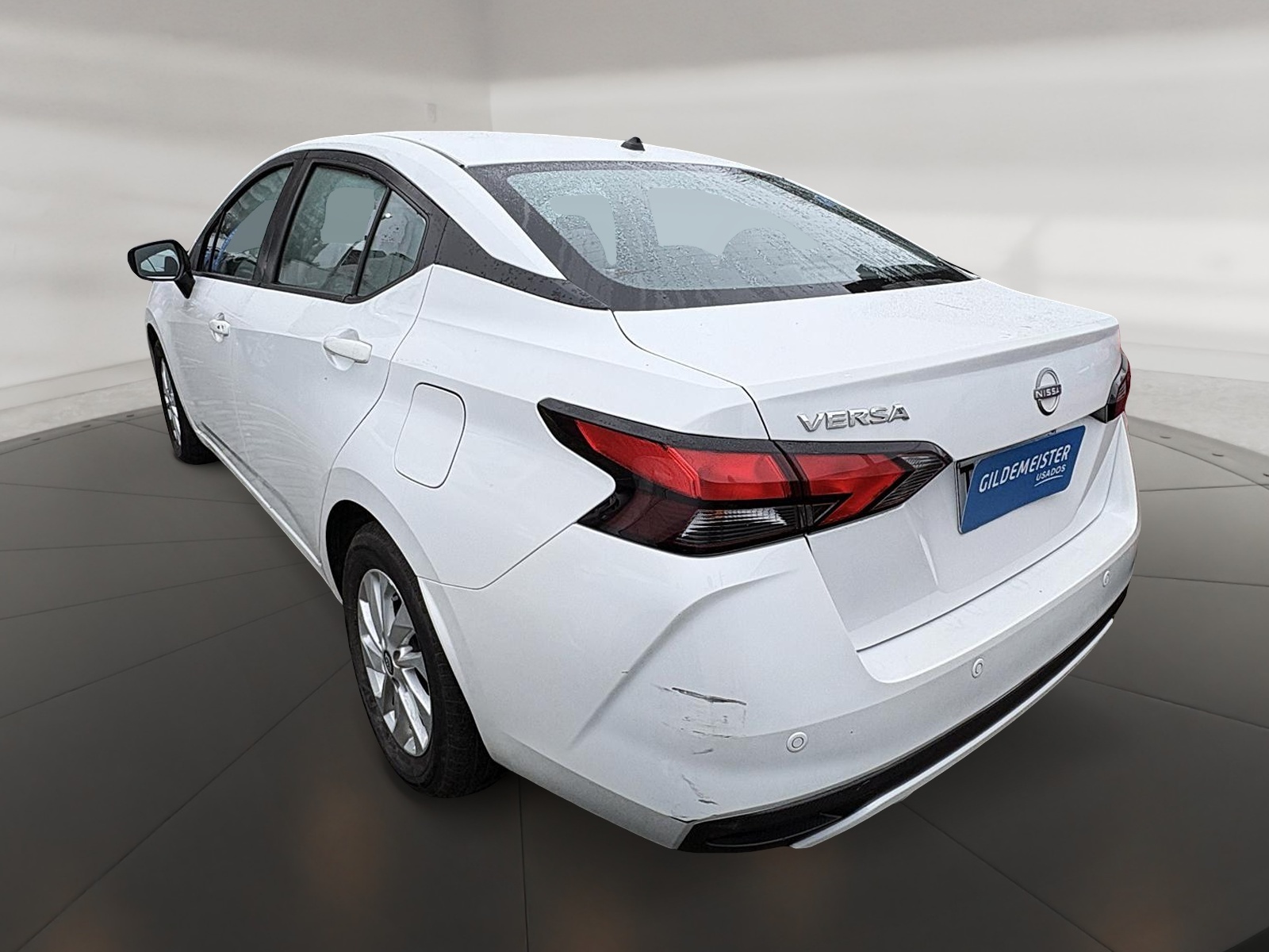 Nissan VERSA 2024 - Imagen 6 de 8
