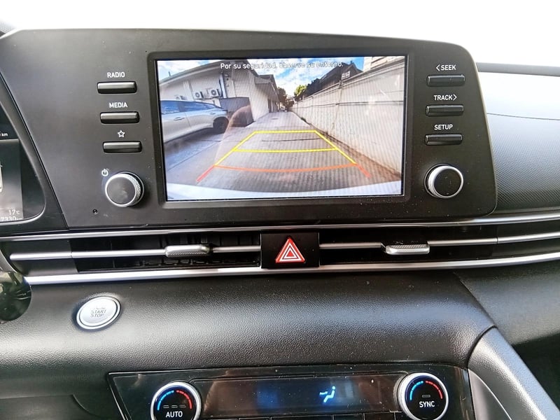 Hyundai ELANTRA 2023 - Imagen 8 de 12