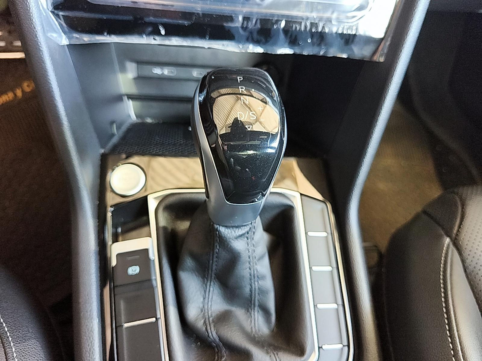 VOLKSWAGEN TAOS 2025 - Imagen 10 de 12
