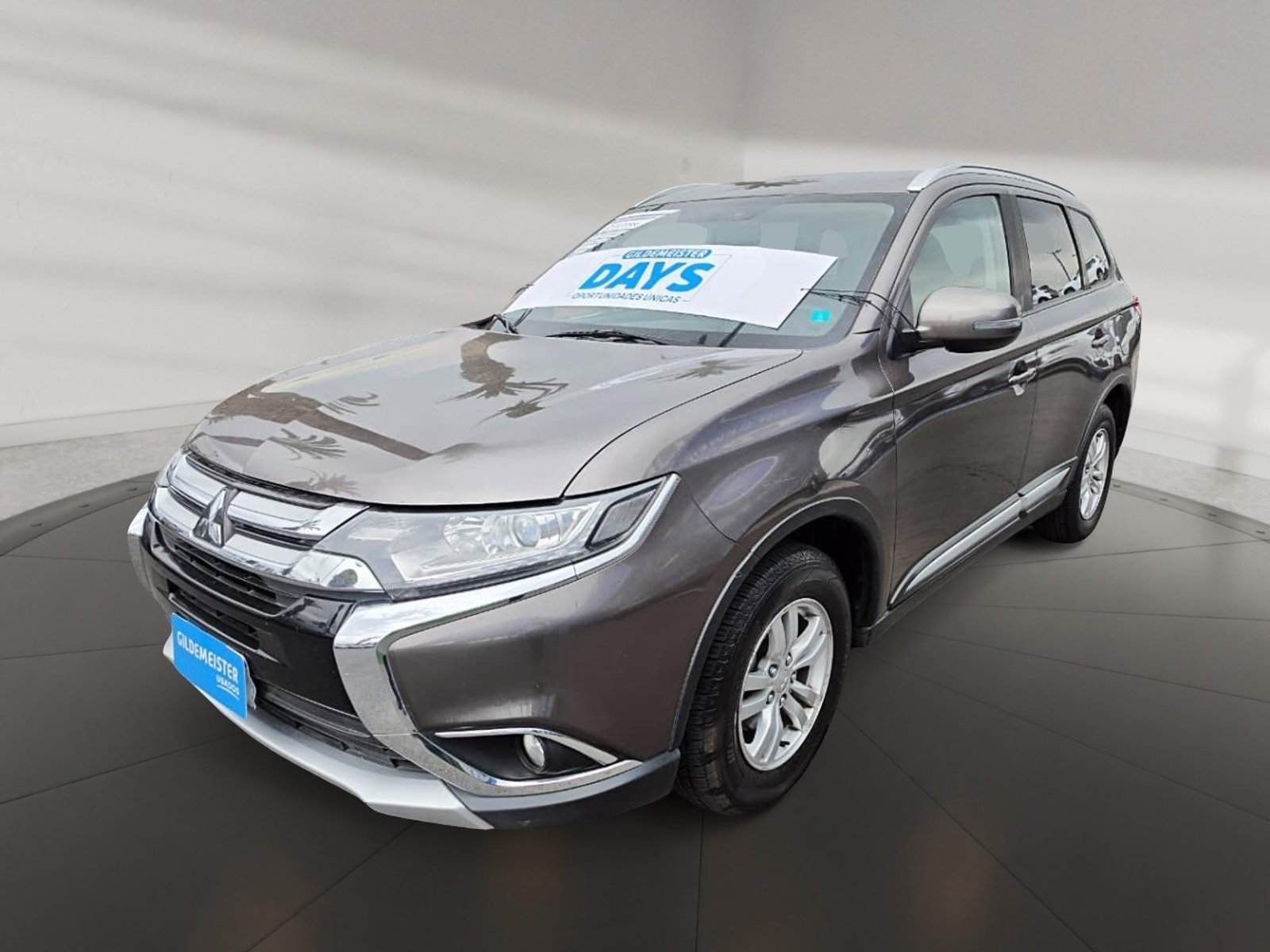 Mitsubishi OUTLANDER 2017 - Foto 5 de 12