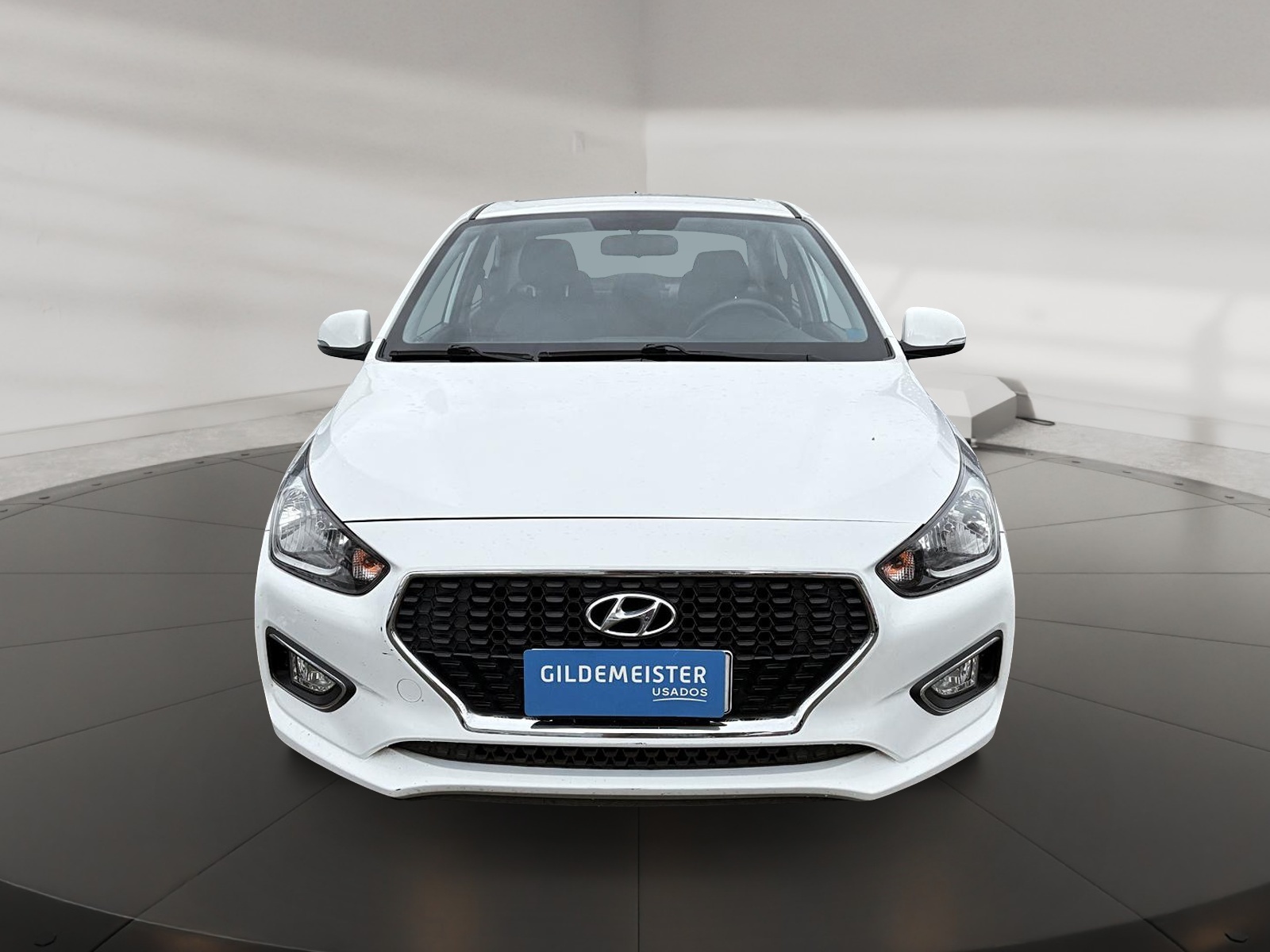 Hyundai VERNA 2022 - Foto 2 de 8