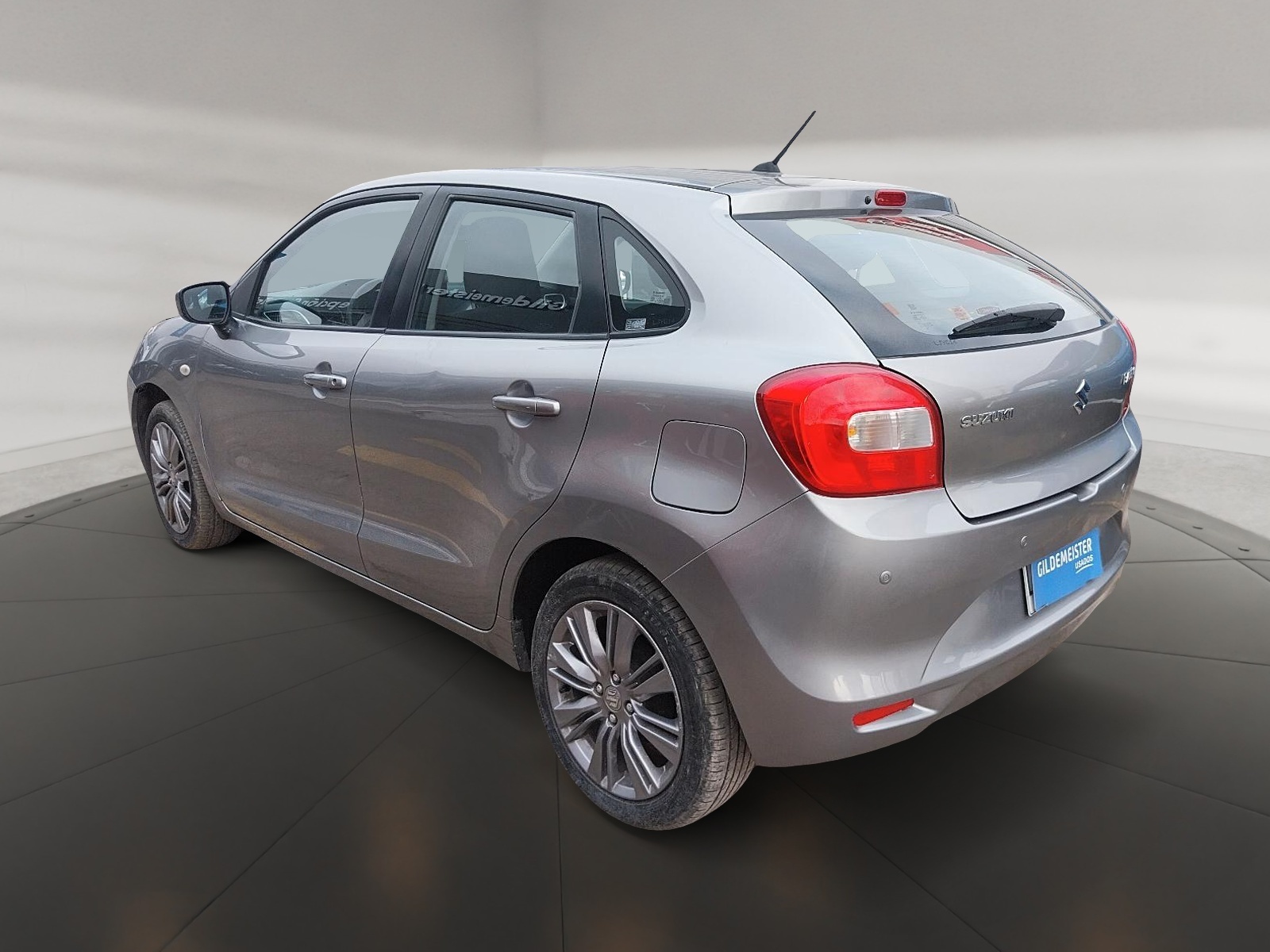 Suzuki BALENO 2019 - Foto 4 de 12