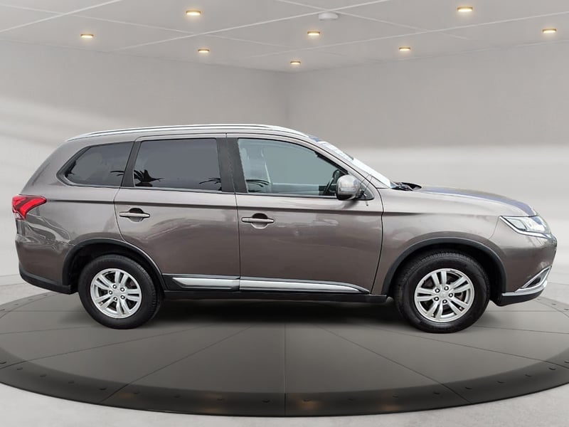 Mitsubishi OUTLANDER 2017 - Imagen 7 de 12