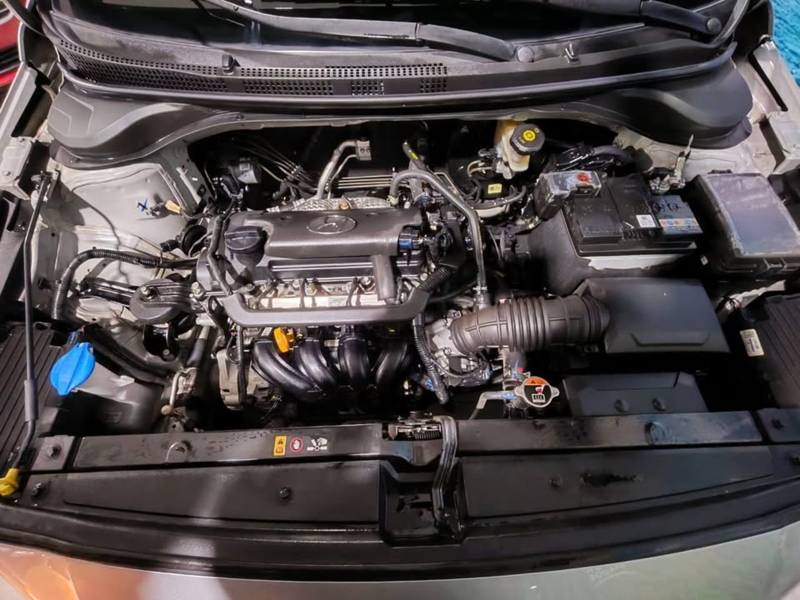 HYUNDAI ACCENT 2024 - Imagen 8 de 12