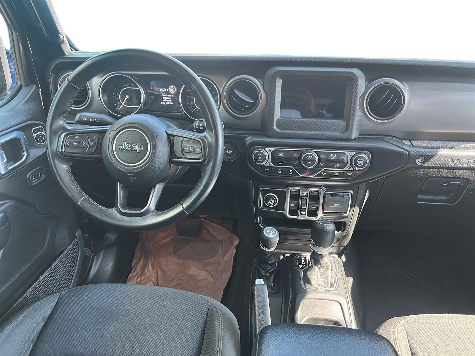 JEEP WRANGLER 2022 - Imagen 10 de 12