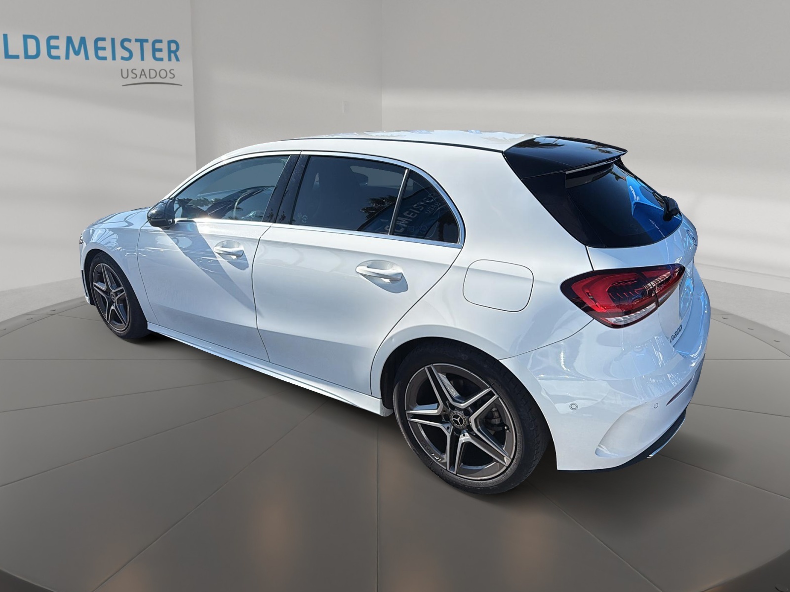 Mercedes-Benz A 2023 - Foto 3 de 12