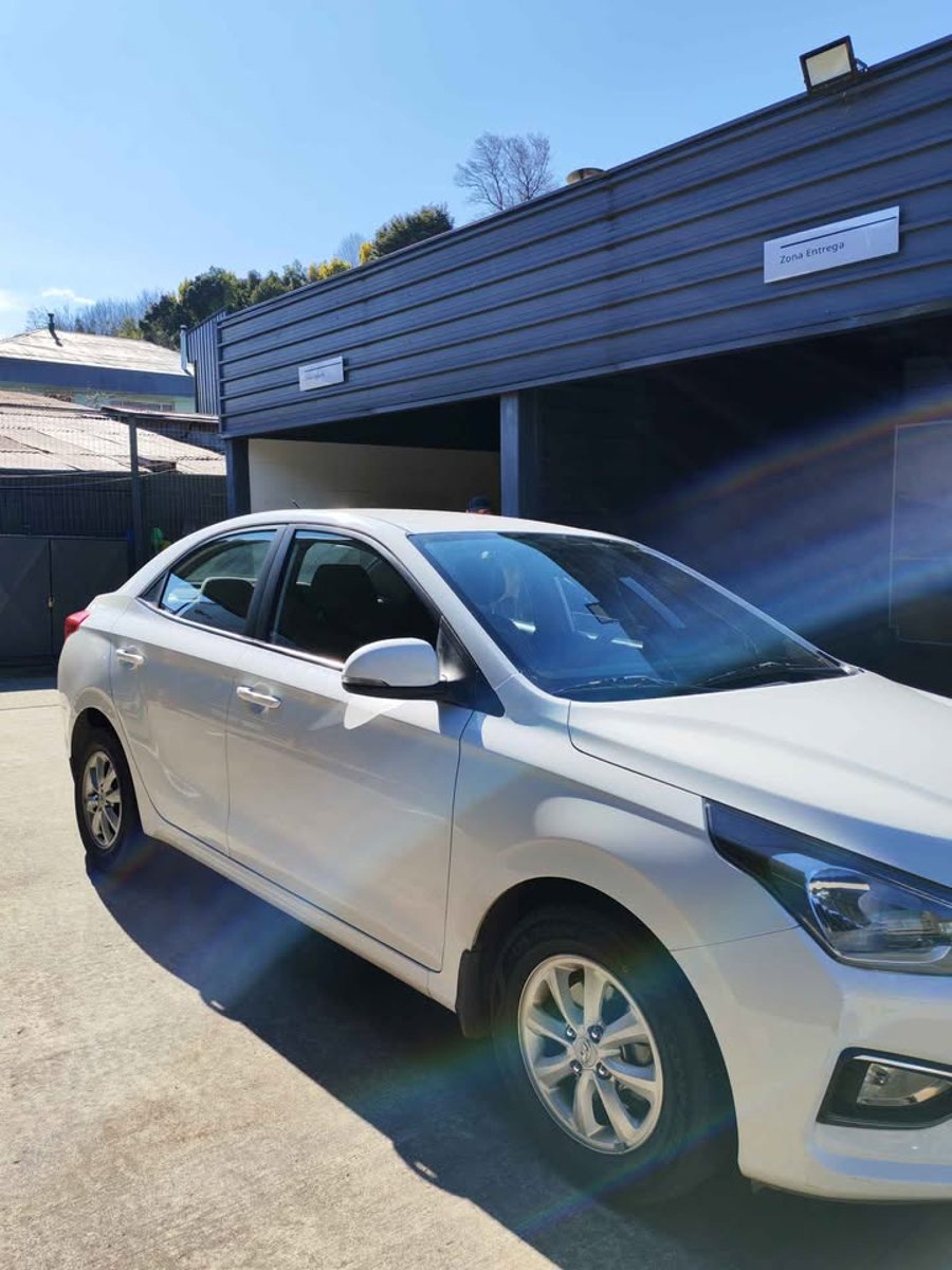 Hyundai VERNA 2020 - Imagen 3 de 12
