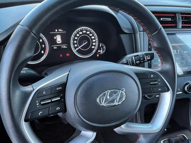 Hyundai CRETA 2023 - Imagen 8 de 12