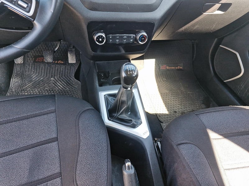 JAC S2 2019 - Imagen 8 de 11