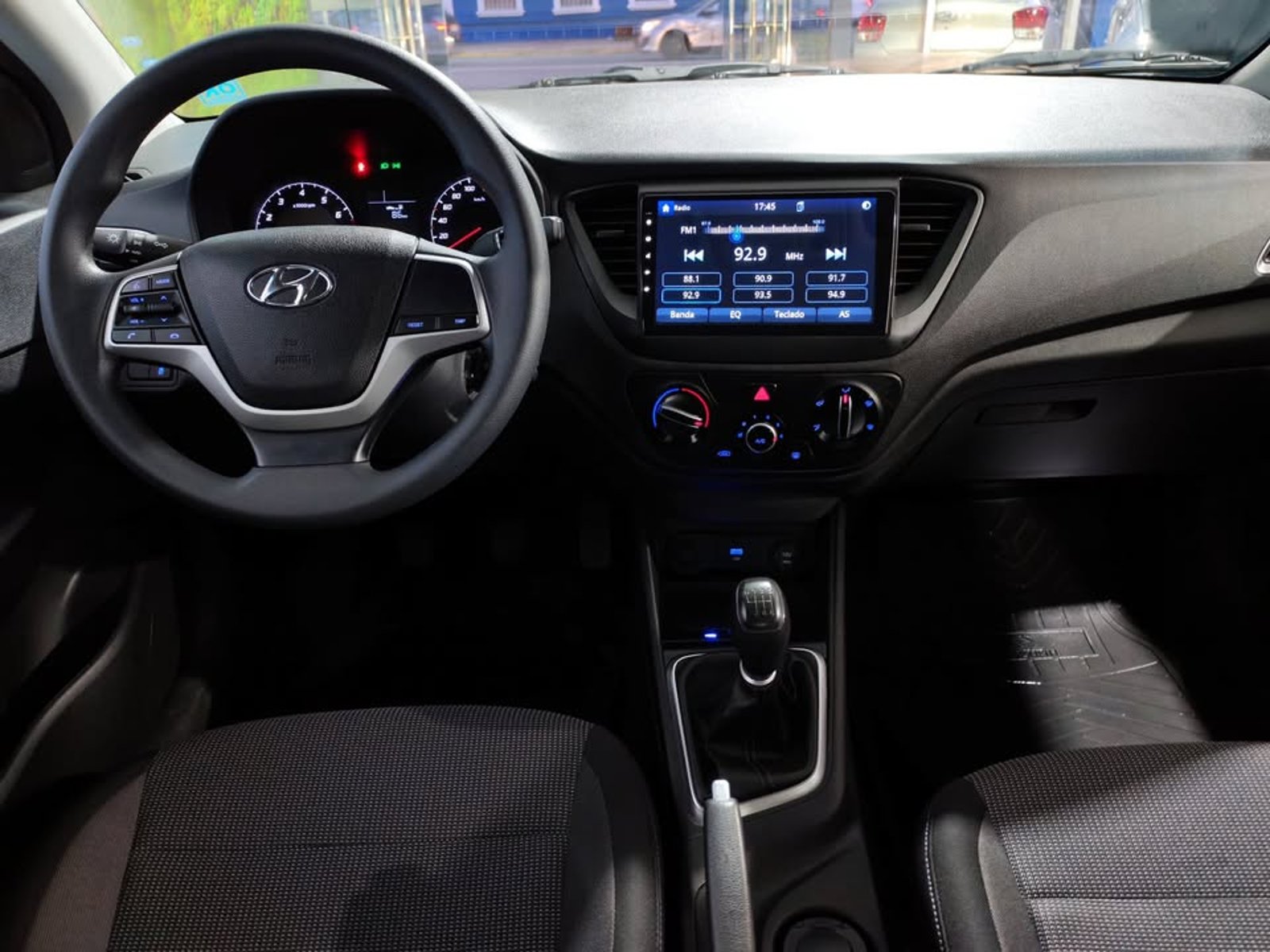 HYUNDAI ACCENT 2024 - Imagen 11 de 12