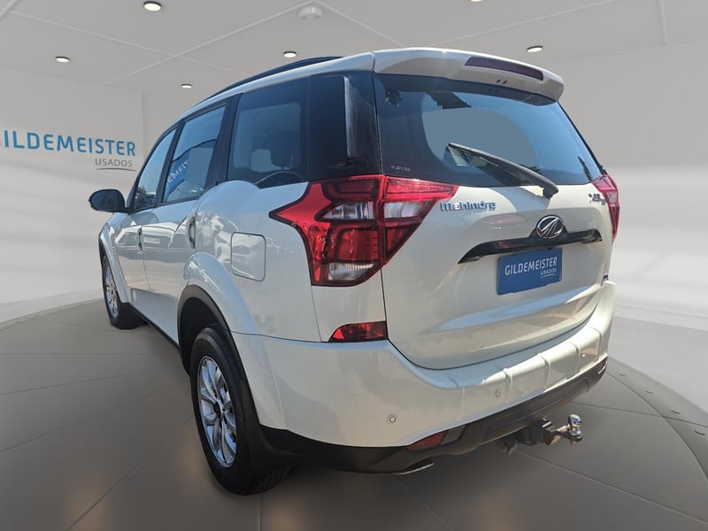Mahindra XUV500 2020 - Imagen 3 de 12