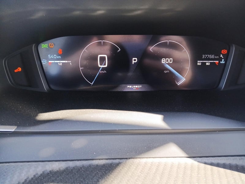 Peugeot 2008 2024 - Imagen 10 de 12