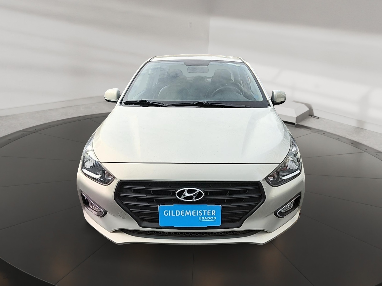 Hyundai VERNA 2021 - Foto 2 de 12