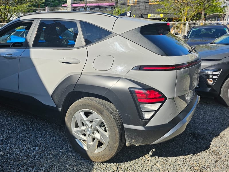 Hyundai KONA SX2 1.6 AT HEV PLUS 2025 - Imagen 3 de 11