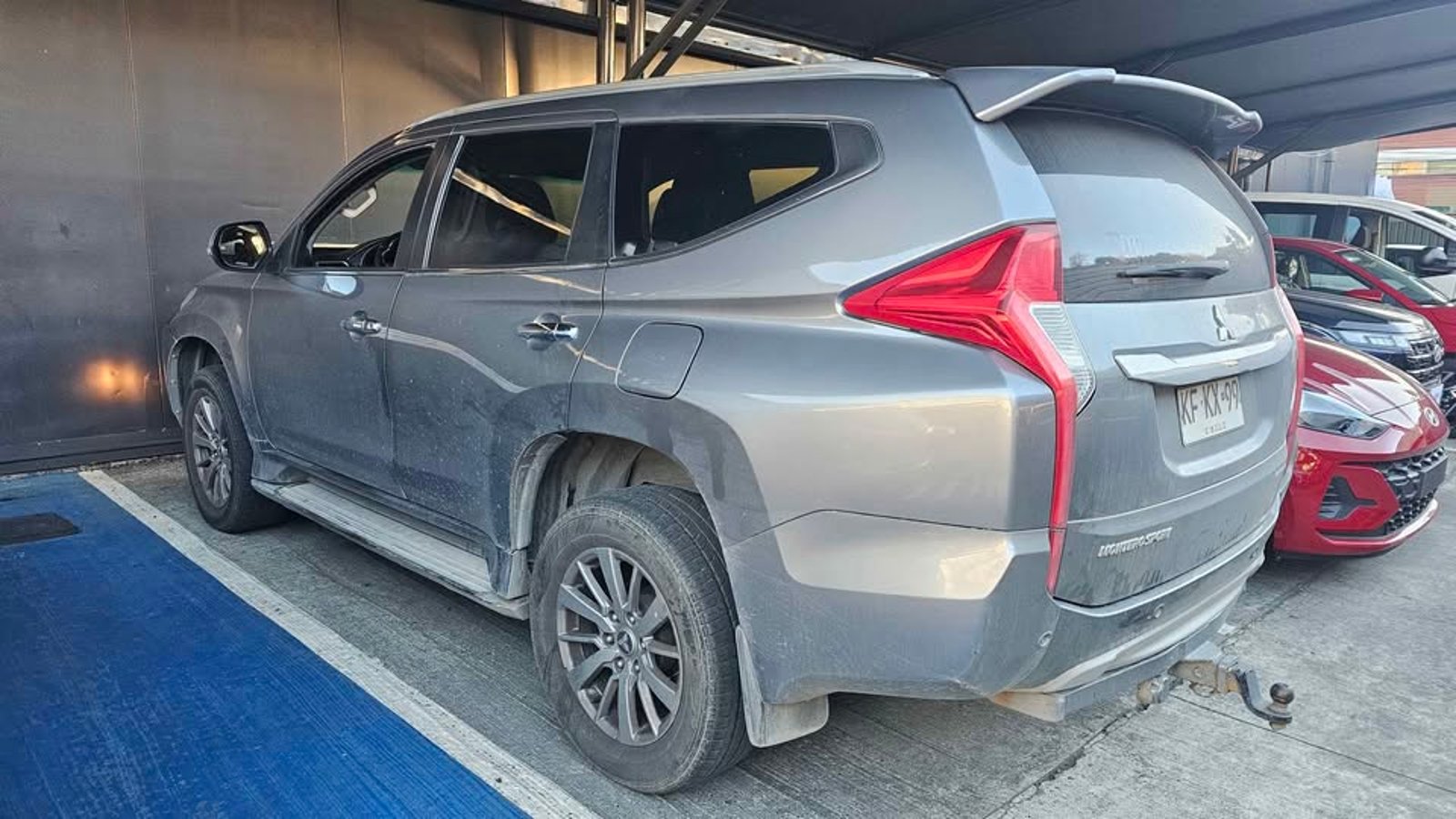 Mitsubishi MONTERO 2018 - Imagen 4 de 11