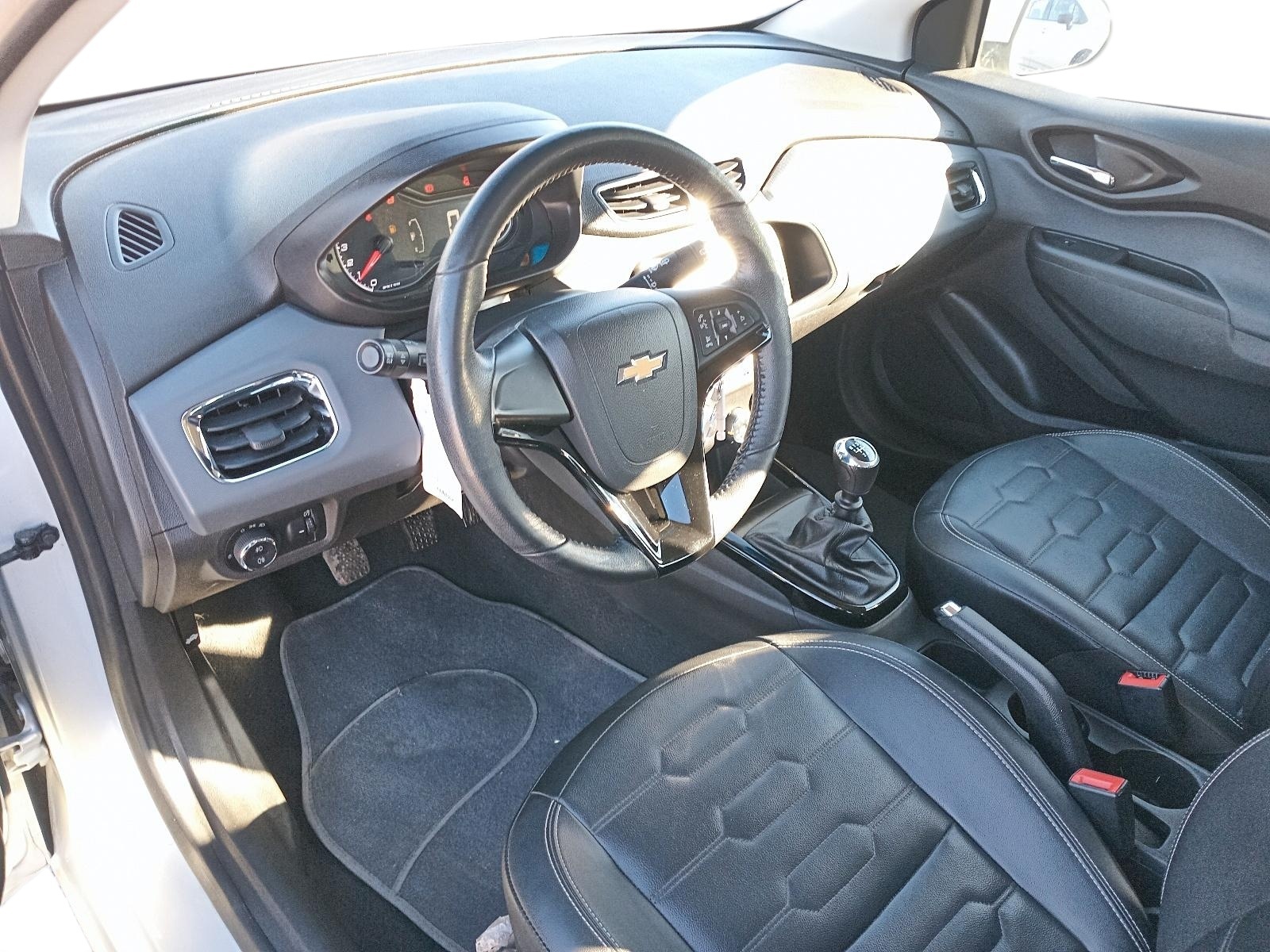 CHEVROLET ONIX 2019 - Imagen 8 de 12