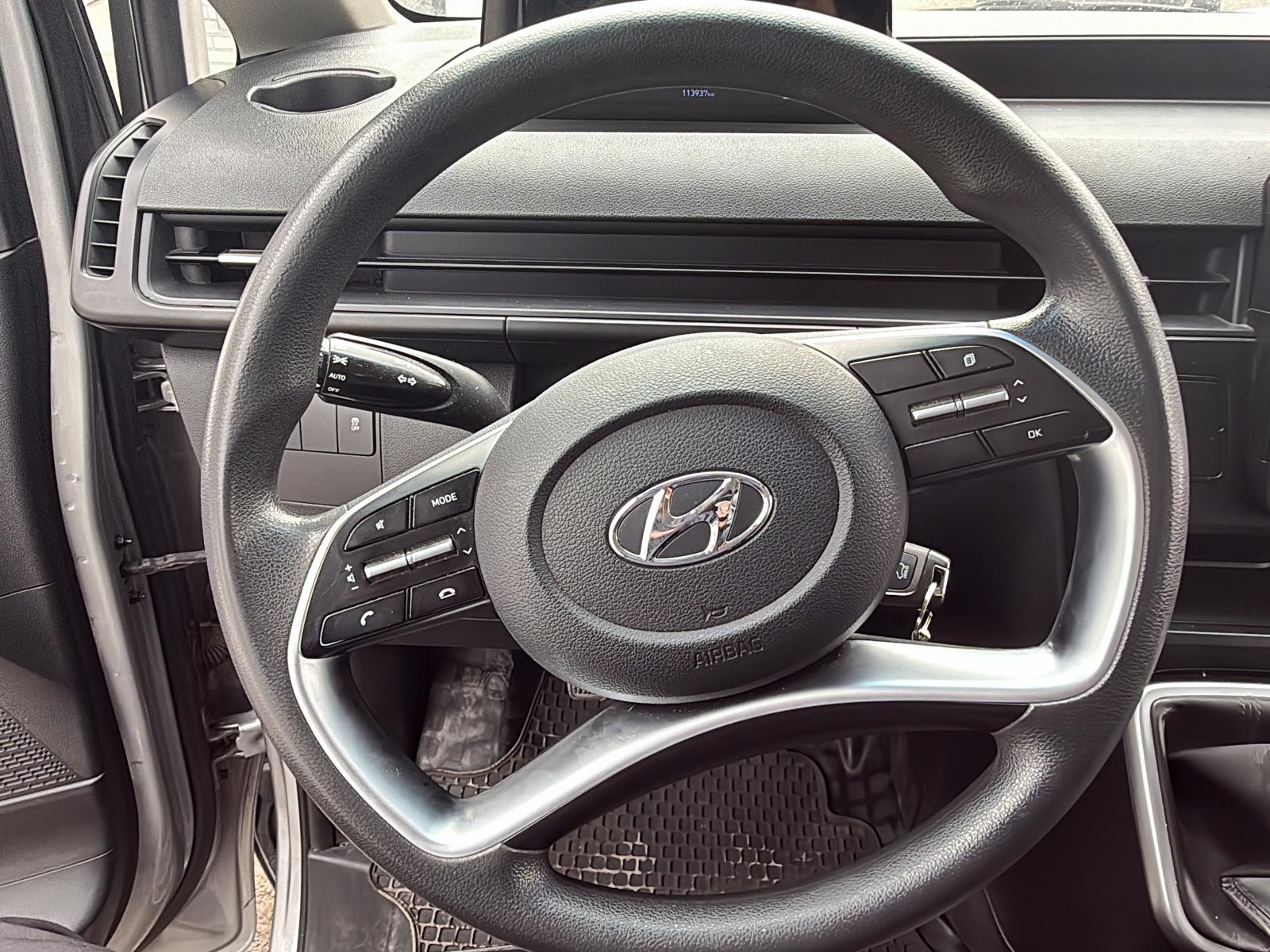 Hyundai STARIA 2024 - Imagen 10 de 12
