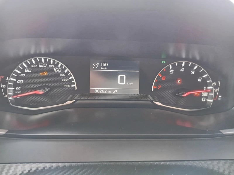 Peugeot 2008 P2 2021 - Imagen 8 de 9