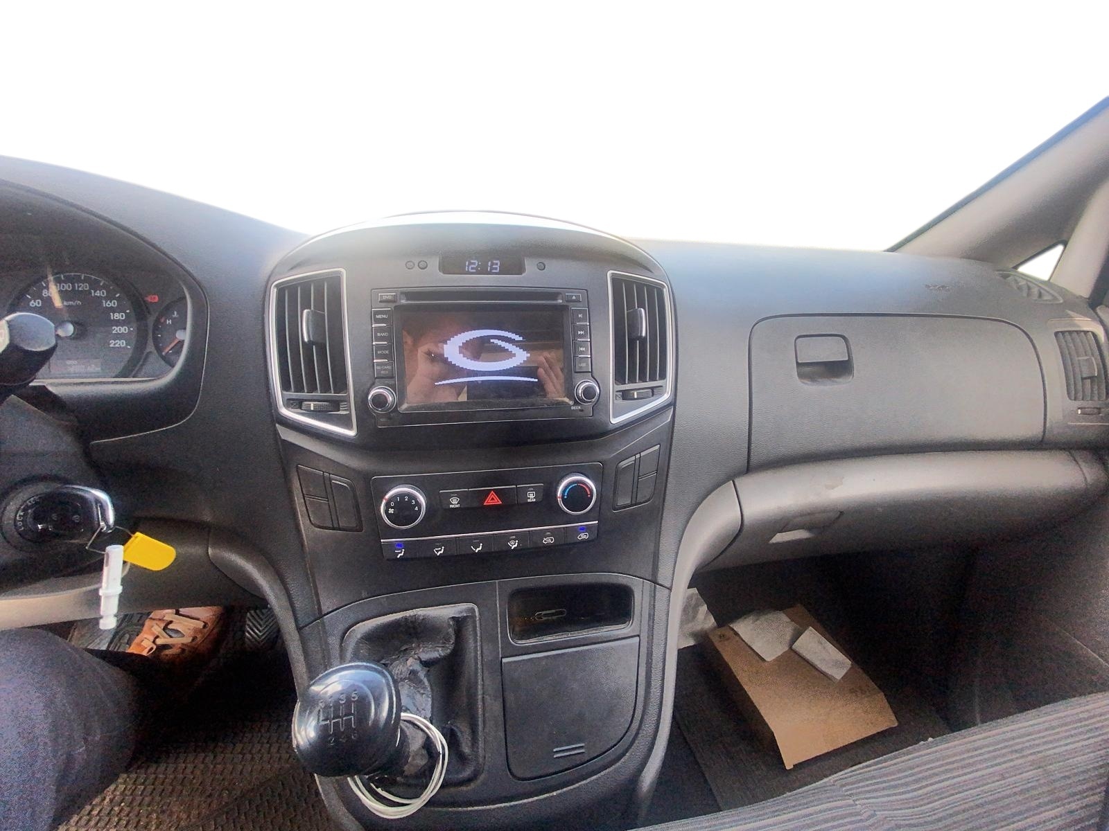 HYUNDAI H-1 2019 - Imagen 8 de 12