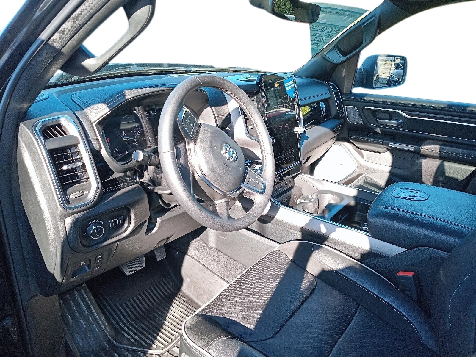 RAM 1500 2025 - Imagen 8 de 12