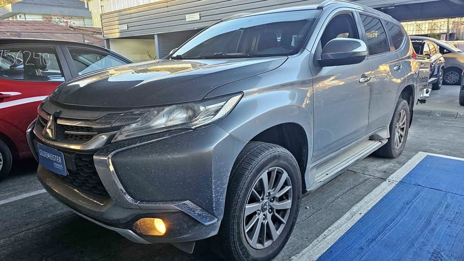 Mitsubishi MONTERO 2018 - Imagen 5 de 11