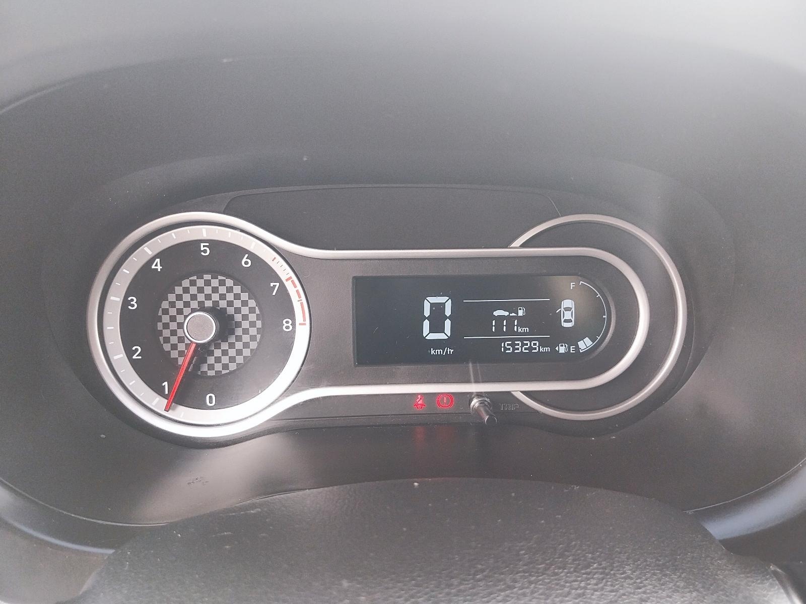 Hyundai GRAND I-10 2023 - Imagen 9 de 12