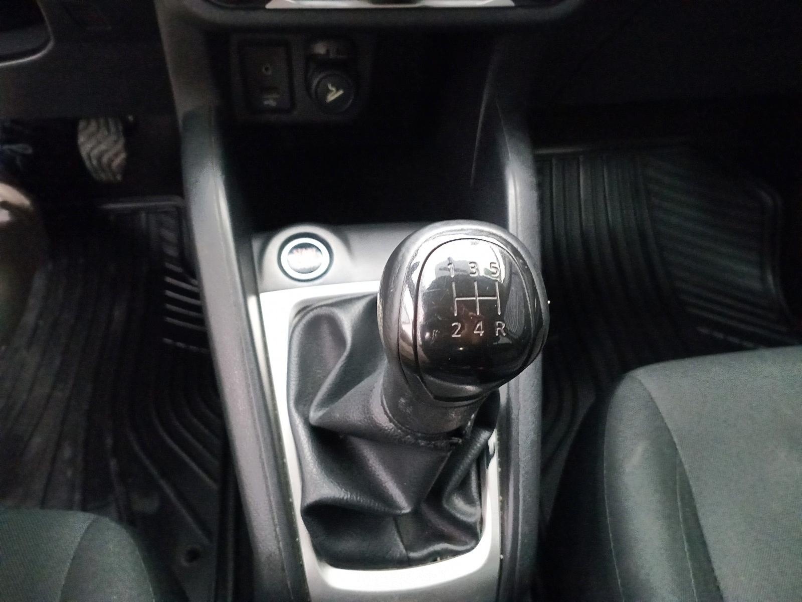 Nissan VERSA 2023 - Imagen 9 de 11