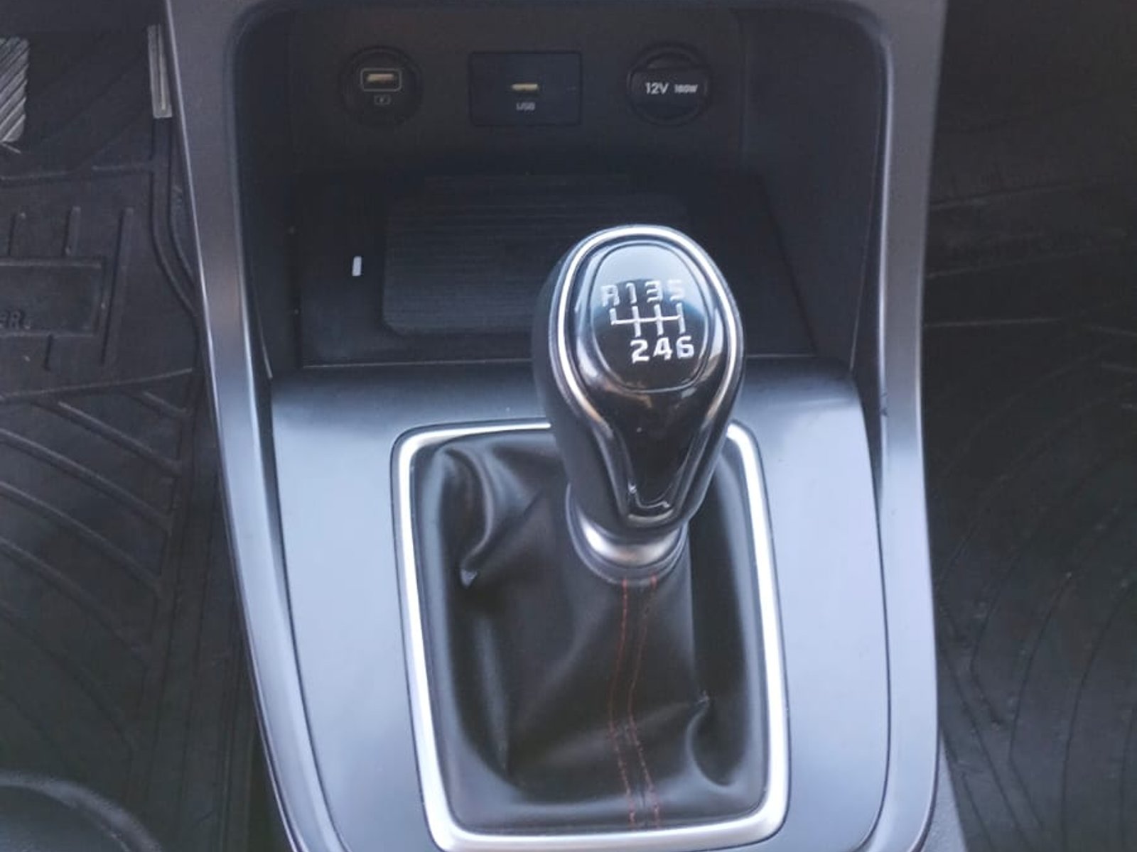 Hyundai CRETA 2023 - Foto 5 de 7
